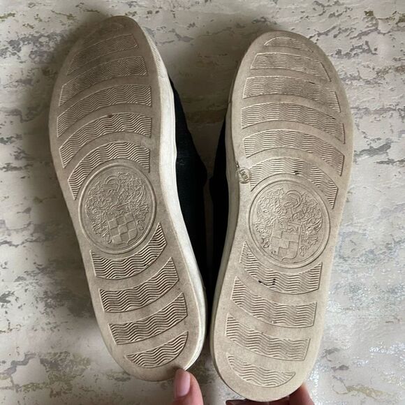 Vince Camuto leather slide on sneakers - Picture 5 of 12